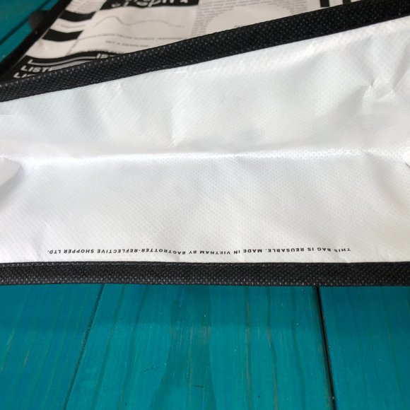 Lululemon Large Tote Be All In Reusable Bag - Picture 5 of 8